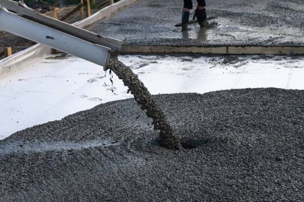 Best Custom Concrete Contractor  in Maplewood, MO